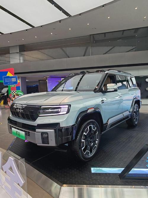 惠州175比亚迪方程豹硬派越野的爆款，英菲尼迪35周年与你共成长